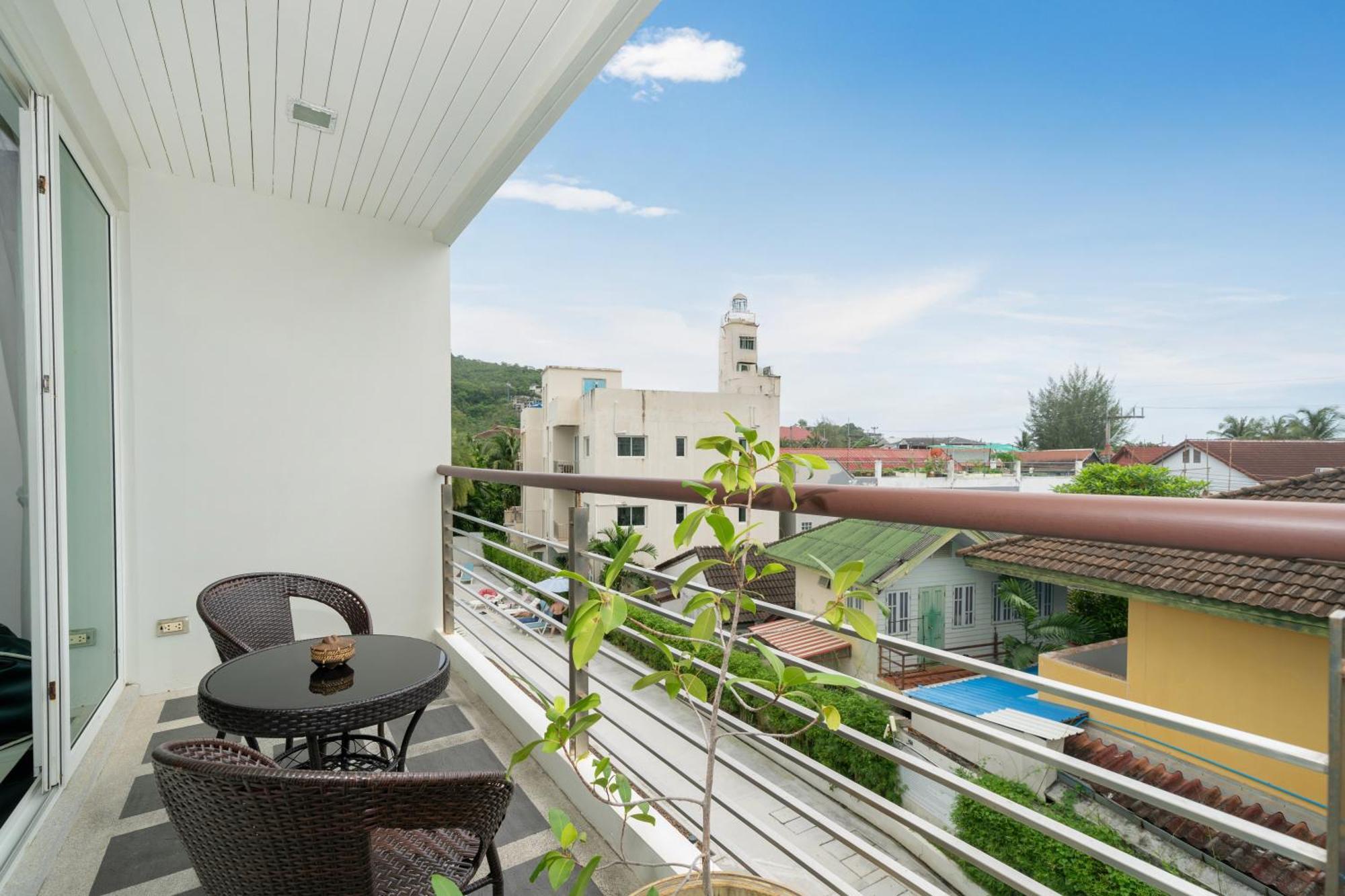 At Palms, 100 Meters To Apartment *