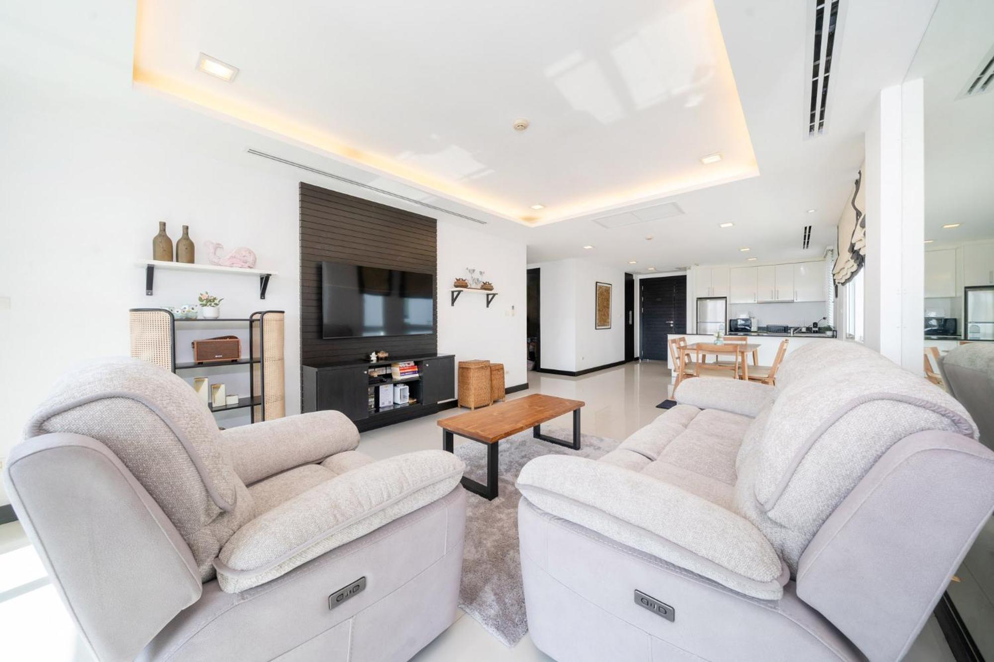 Apartment At Palms, 100 Meters To